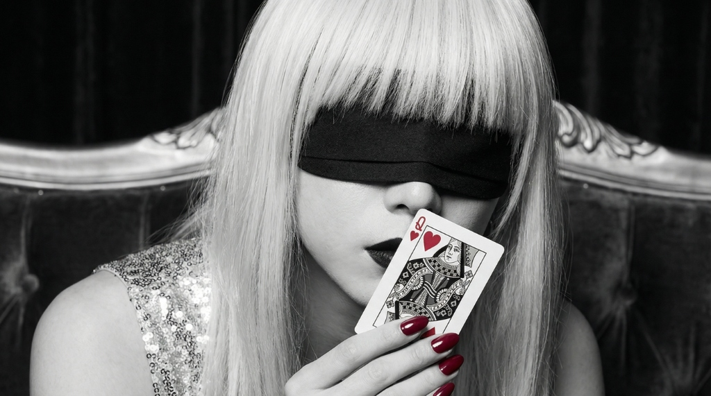 De:LIRIUM Gallery (Queen of Hearts)
